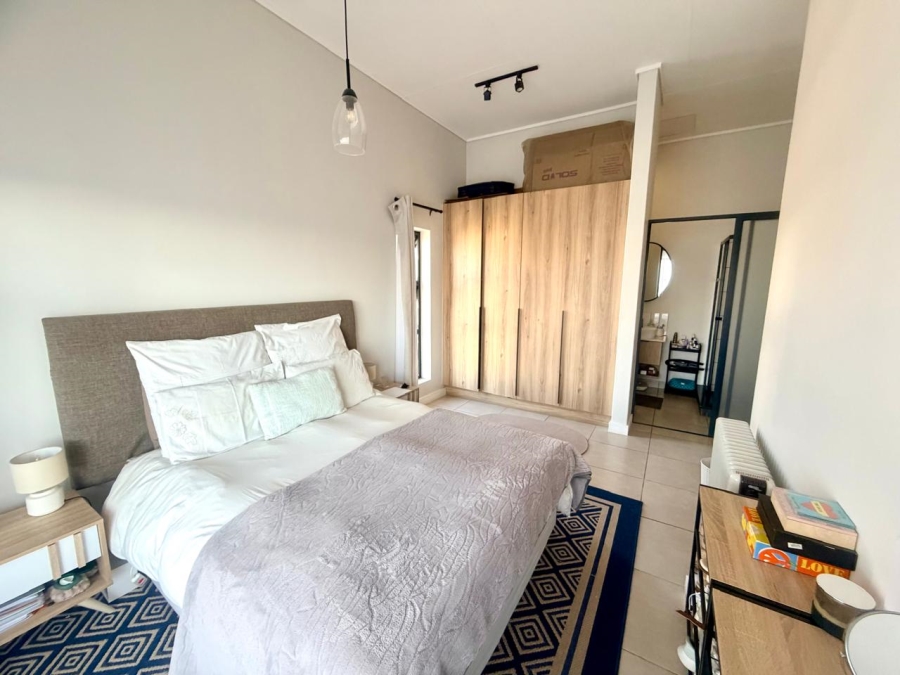 2 Bedroom Property for Sale in Aspen Hills Gauteng