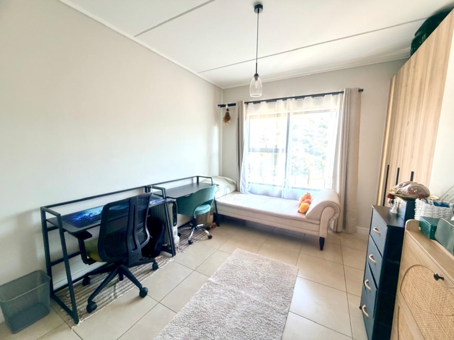 2 Bedroom Property for Sale in Aspen Hills Gauteng