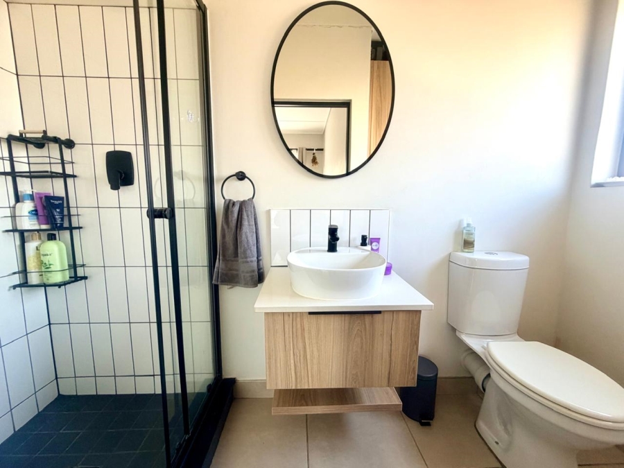 2 Bedroom Property for Sale in Aspen Hills Gauteng