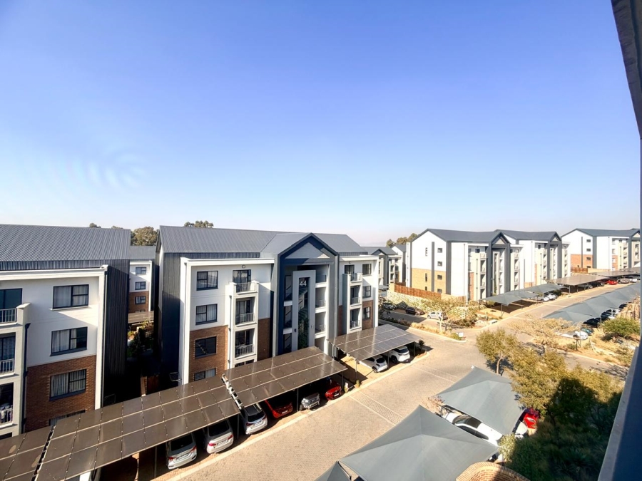 2 Bedroom Property for Sale in Aspen Hills Gauteng