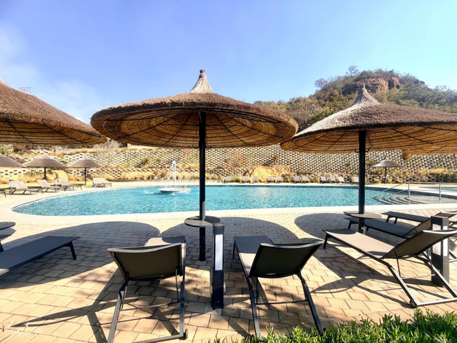 2 Bedroom Property for Sale in Aspen Hills Gauteng