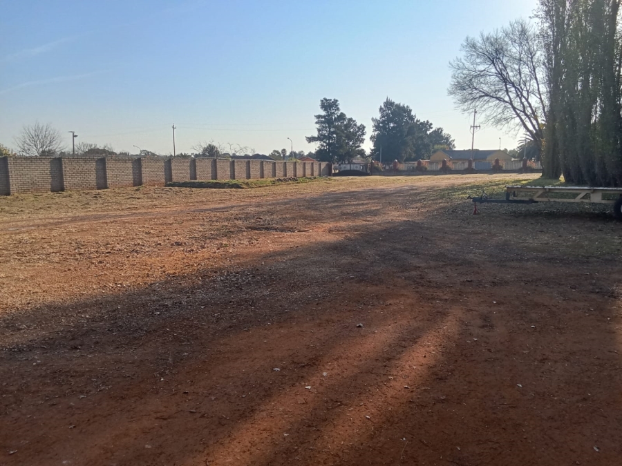 3 Bedroom Property for Sale in Staalrus Gauteng