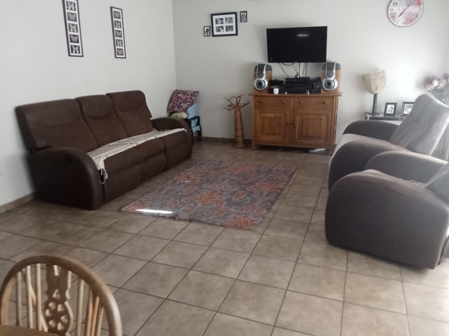 3 Bedroom Property for Sale in Staalrus Gauteng