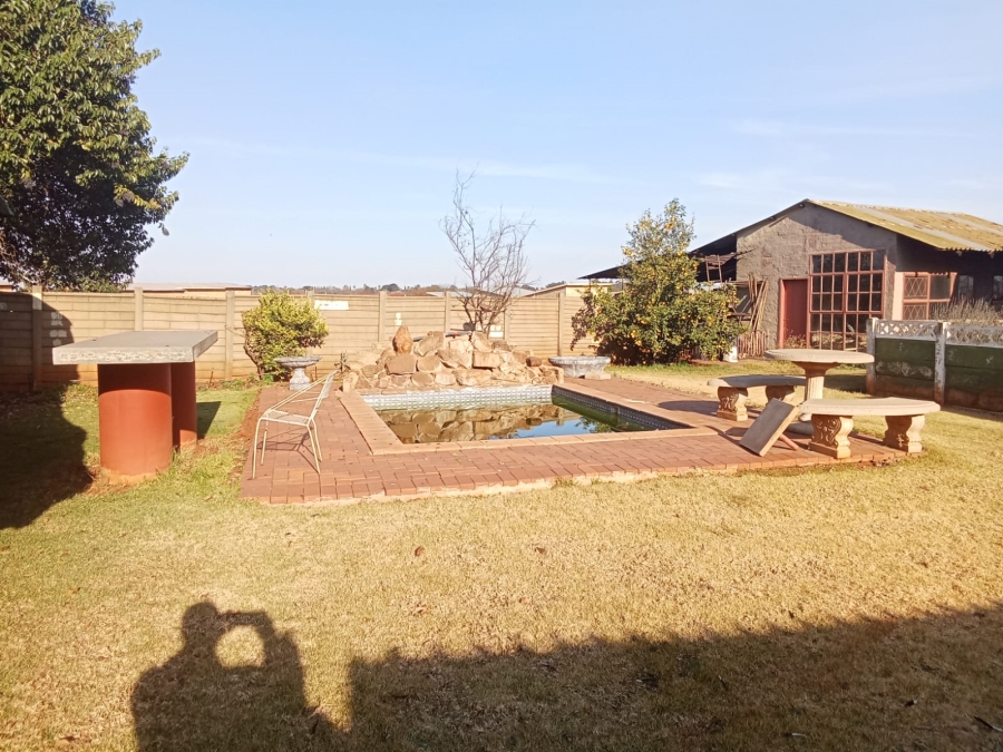 3 Bedroom Property for Sale in Staalrus Gauteng