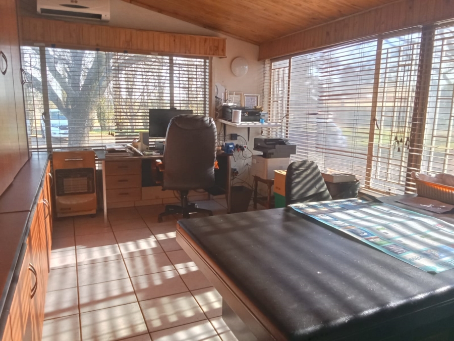 3 Bedroom Property for Sale in Staalrus Gauteng