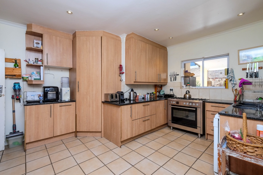 5 Bedroom Property for Sale in Parktown North Gauteng
