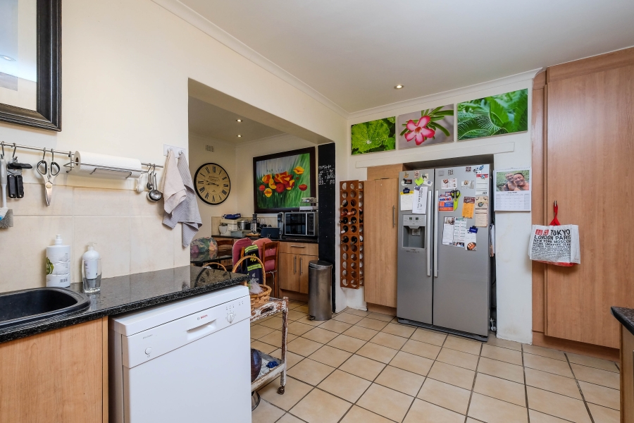5 Bedroom Property for Sale in Parktown North Gauteng
