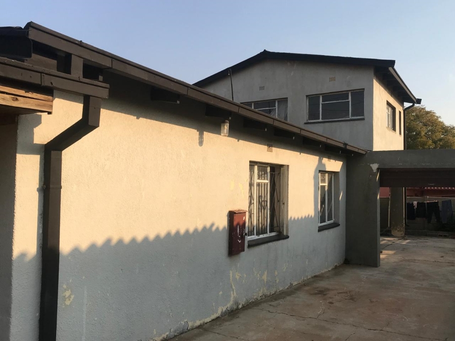 3 Bedroom Property for Sale in Dube Gauteng