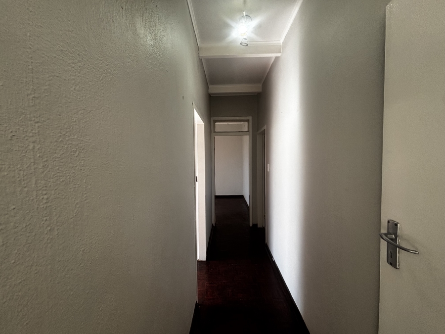 To Let 2 Bedroom Property for Rent in Wendywood Gauteng