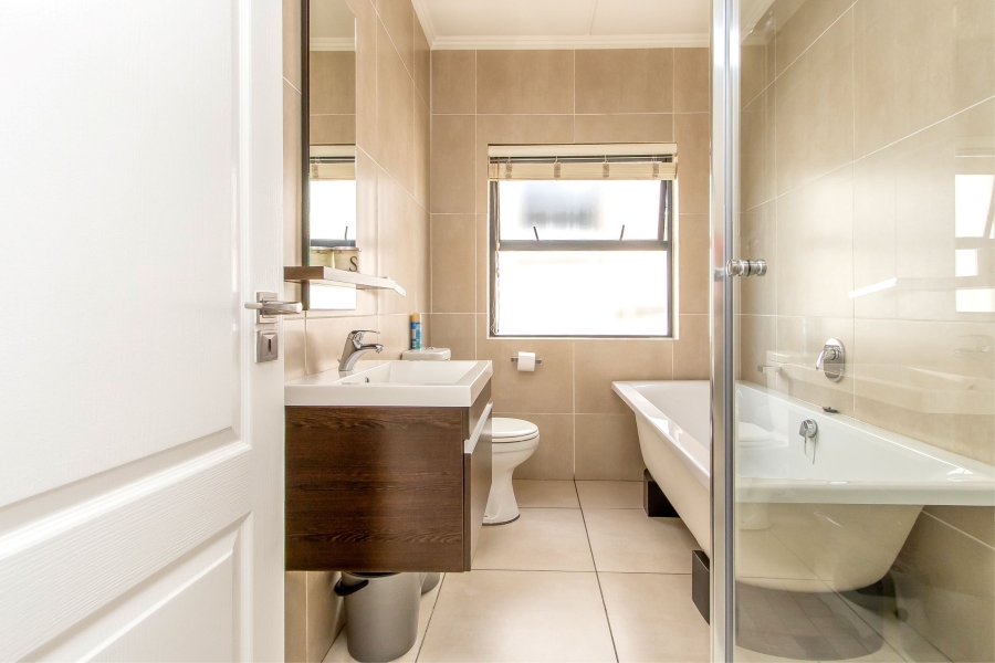 2 Bedroom Property for Sale in Fourways Gauteng