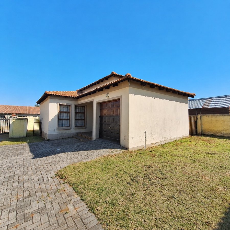 2 Bedroom Property for Sale in Bergsig Gauteng