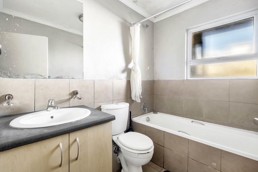 1 Bedroom Property for Sale in Ferndale Gauteng