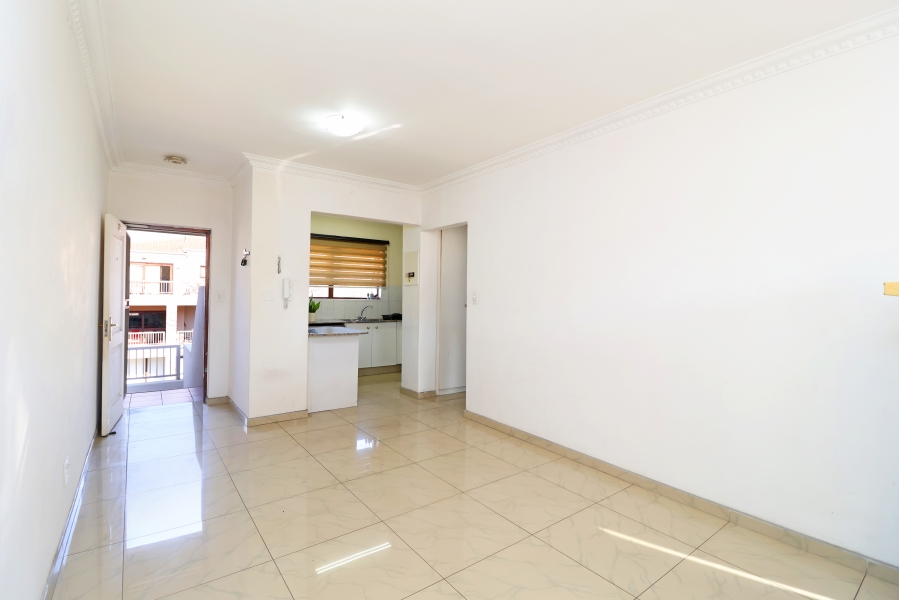 1 Bedroom Property for Sale in Oaklands Gauteng