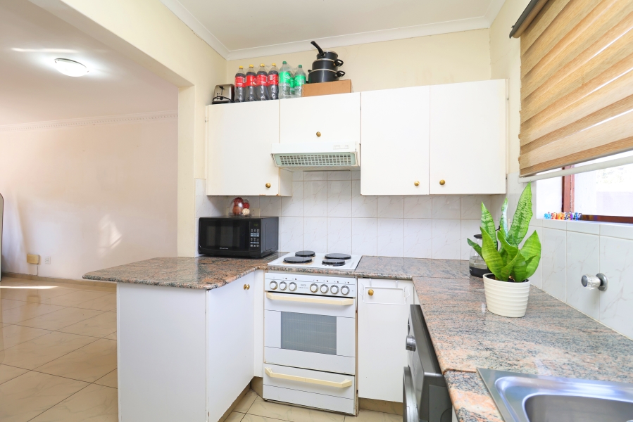 1 Bedroom Property for Sale in Oaklands Gauteng