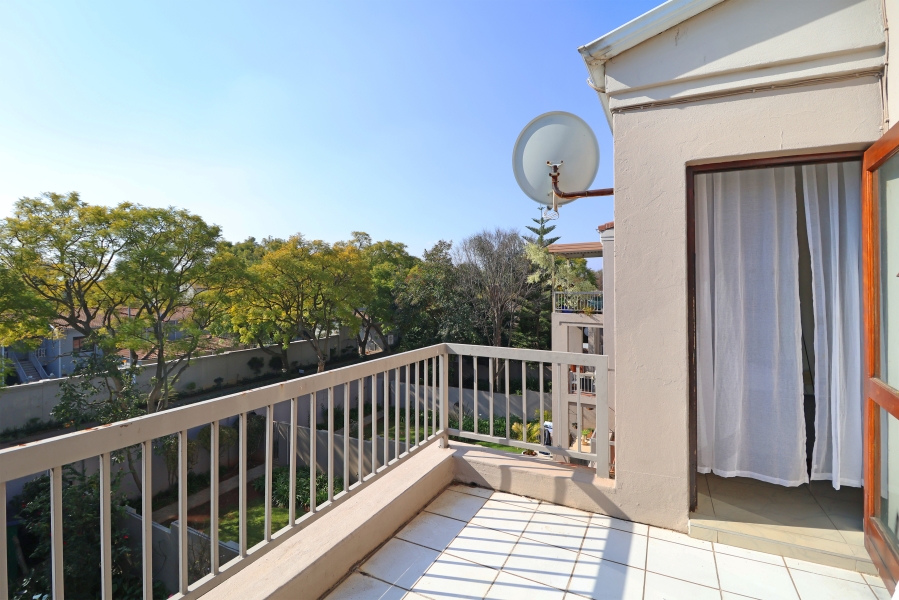 1 Bedroom Property for Sale in Oaklands Gauteng