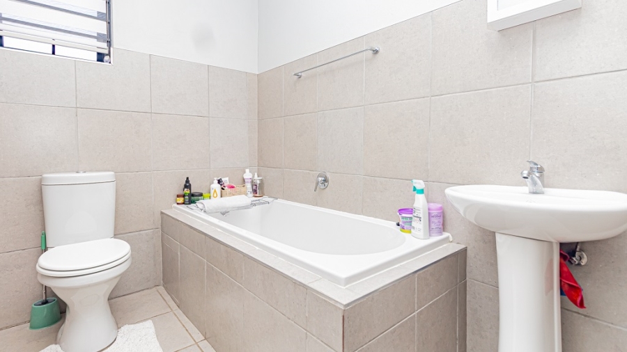 3 Bedroom Property for Sale in Sky City Gauteng