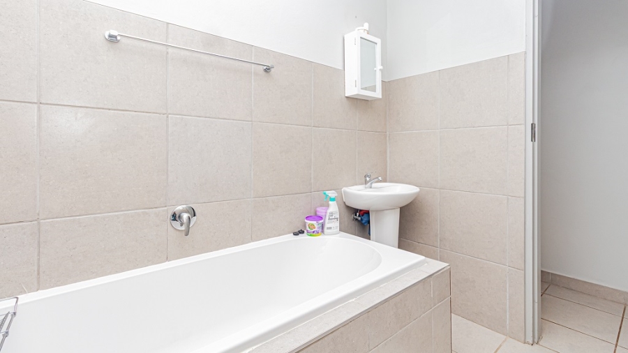 3 Bedroom Property for Sale in Sky City Gauteng