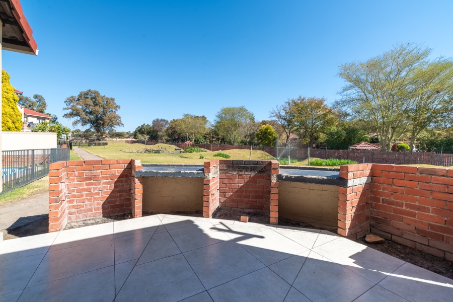 2 Bedroom Property for Sale in Randpark Ridge Gauteng
