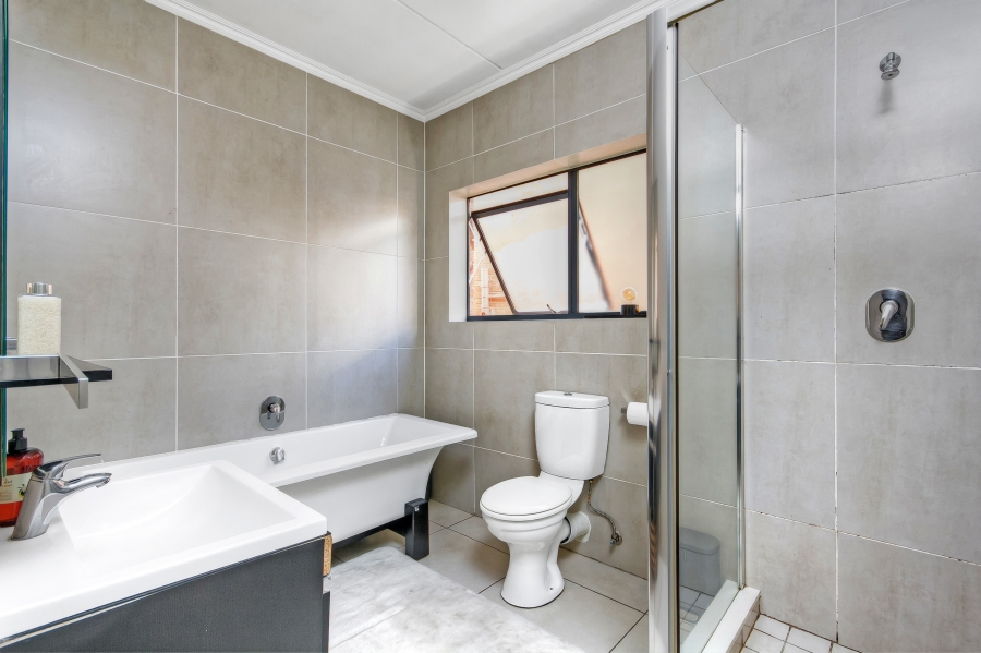 3 Bedroom Property for Sale in Kyalami Hills Gauteng