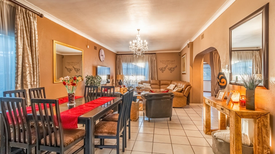 4 Bedroom Property for Sale in Dawnview Gauteng