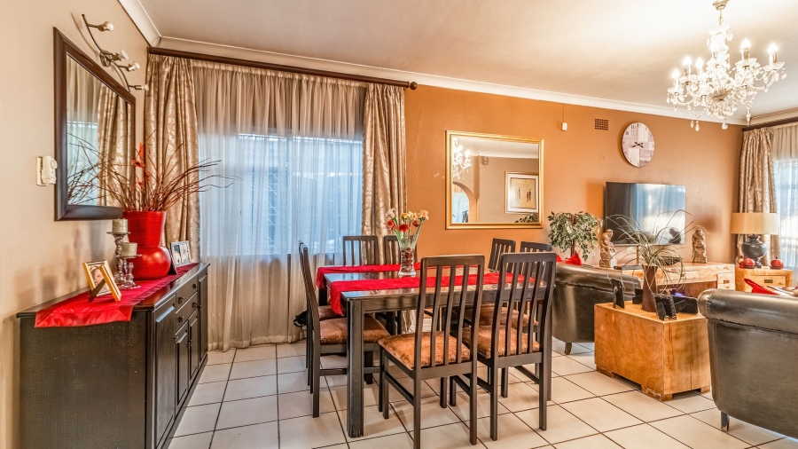 4 Bedroom Property for Sale in Dawnview Gauteng