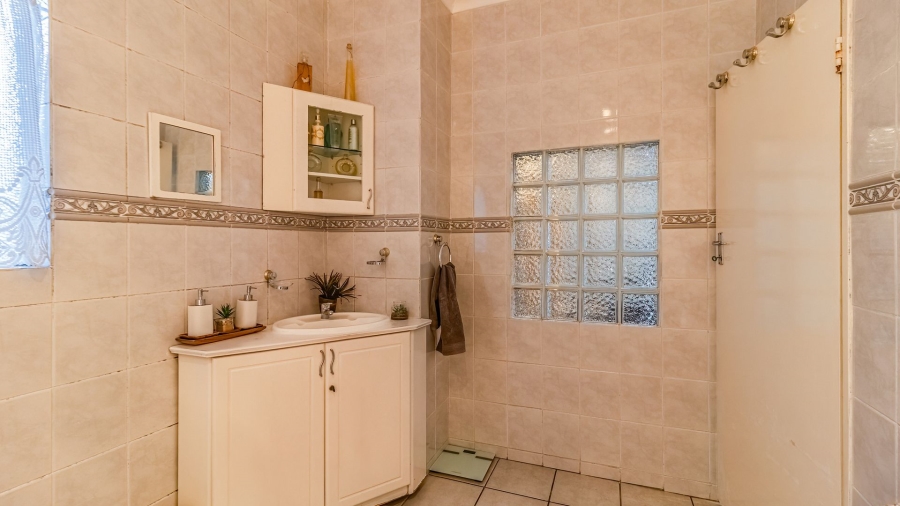 4 Bedroom Property for Sale in Dawnview Gauteng