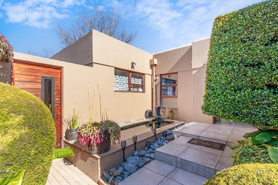 4 Bedroom Property for Sale in Weltevreden Park Gauteng