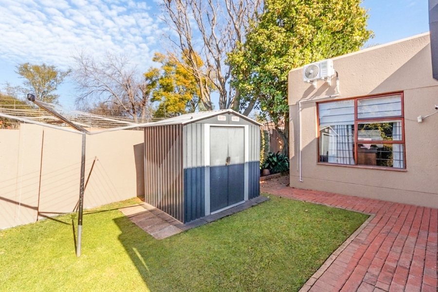 4 Bedroom Property for Sale in Weltevreden Park Gauteng