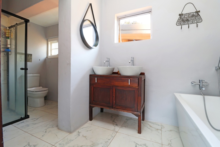 3 Bedroom Property for Sale in Greenside Gauteng