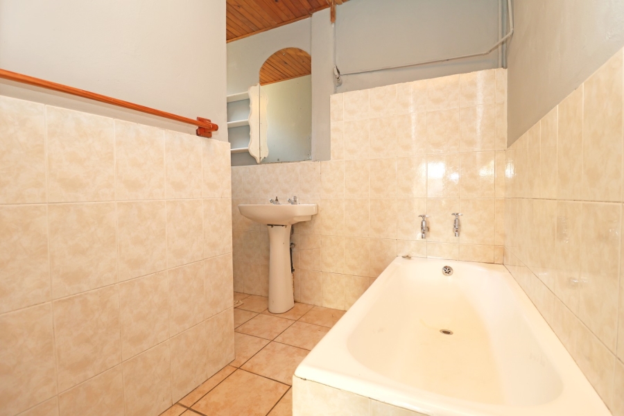 3 Bedroom Property for Sale in Greenside Gauteng
