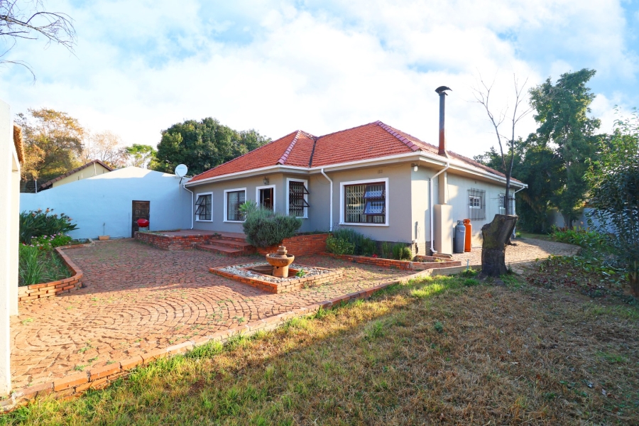 3 Bedroom Property for Sale in Greenside Gauteng