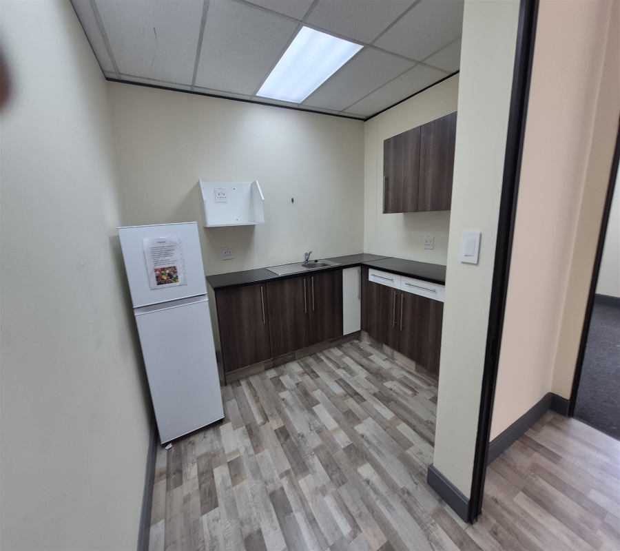 To Let Commercial Property for Rent in Dunkeld Gauteng