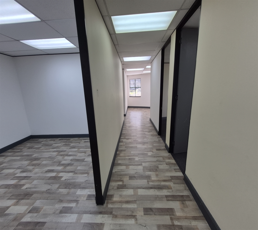 To Let Commercial Property for Rent in Dunkeld Gauteng