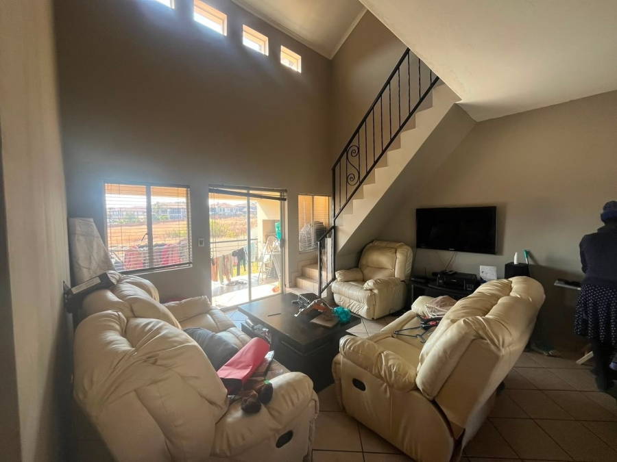 2 Bedroom Property for Sale in Country View Gauteng