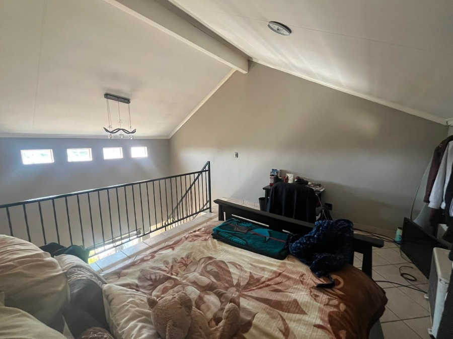 2 Bedroom Property for Sale in Country View Gauteng