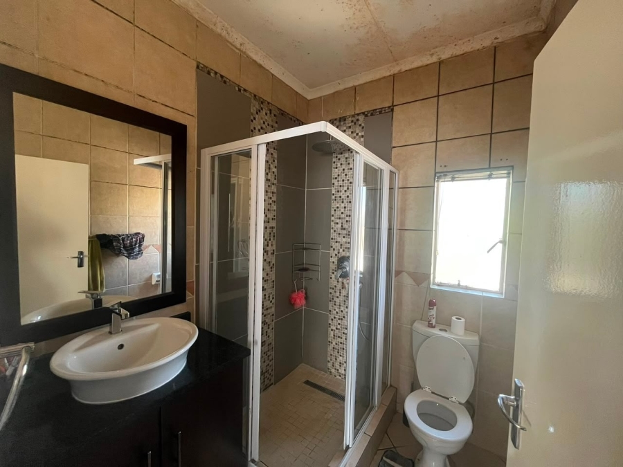 2 Bedroom Property for Sale in Country View Gauteng