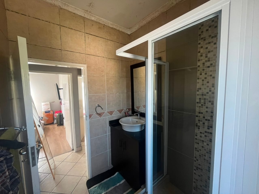 2 Bedroom Property for Sale in Country View Gauteng