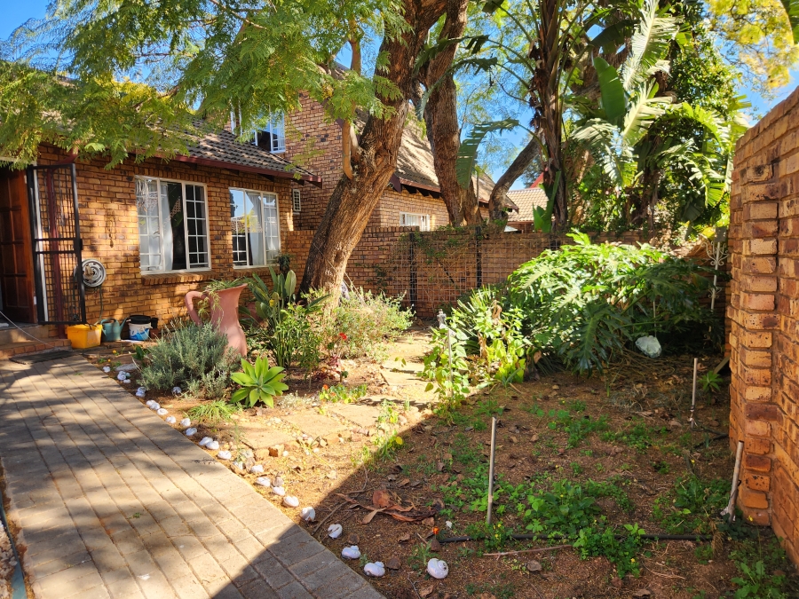 2 Bedroom Property for Sale in Weavind Park Gauteng