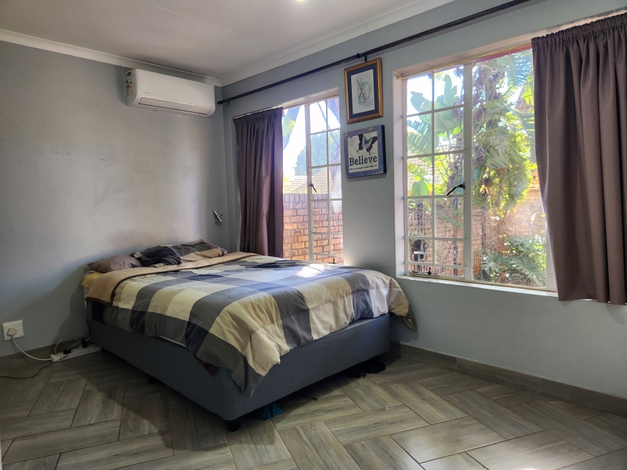 2 Bedroom Property for Sale in Weavind Park Gauteng