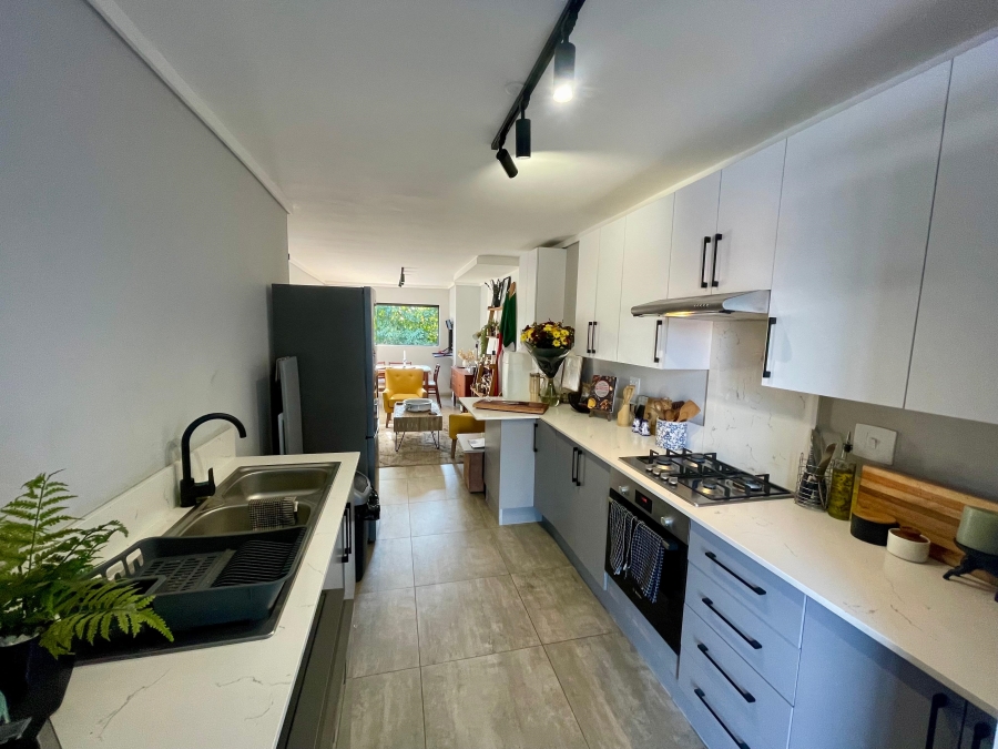 2 Bedroom Property for Sale in Alphen Park Gauteng