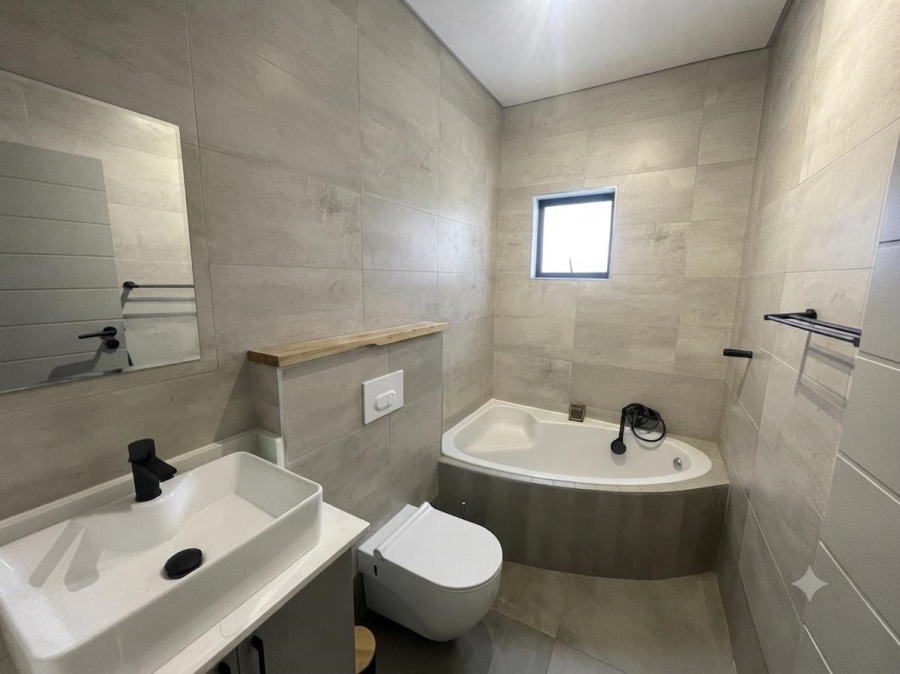 2 Bedroom Property for Sale in Alphen Park Gauteng