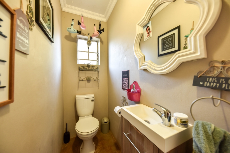 3 Bedroom Property for Sale in Garsfontein Gauteng
