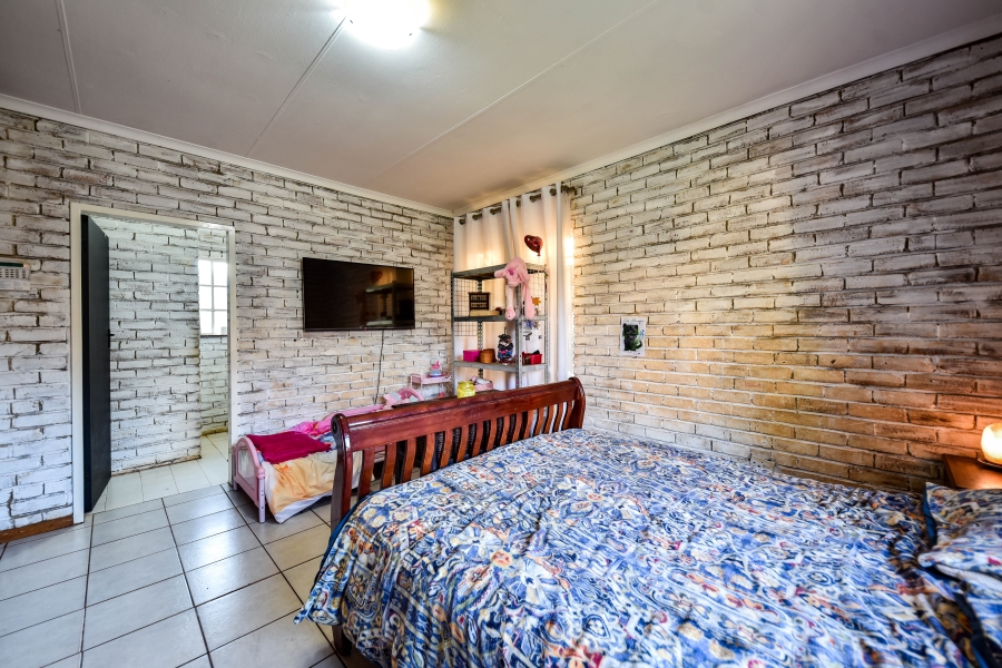 3 Bedroom Property for Sale in Garsfontein Gauteng