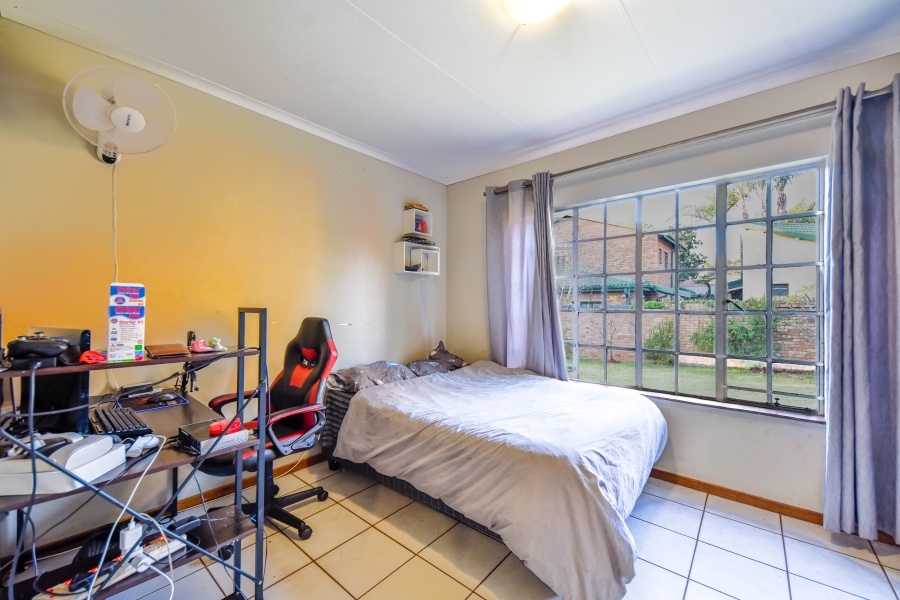 3 Bedroom Property for Sale in Garsfontein Gauteng