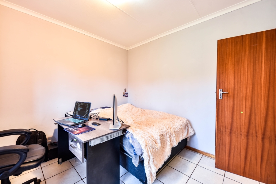 3 Bedroom Property for Sale in Garsfontein Gauteng