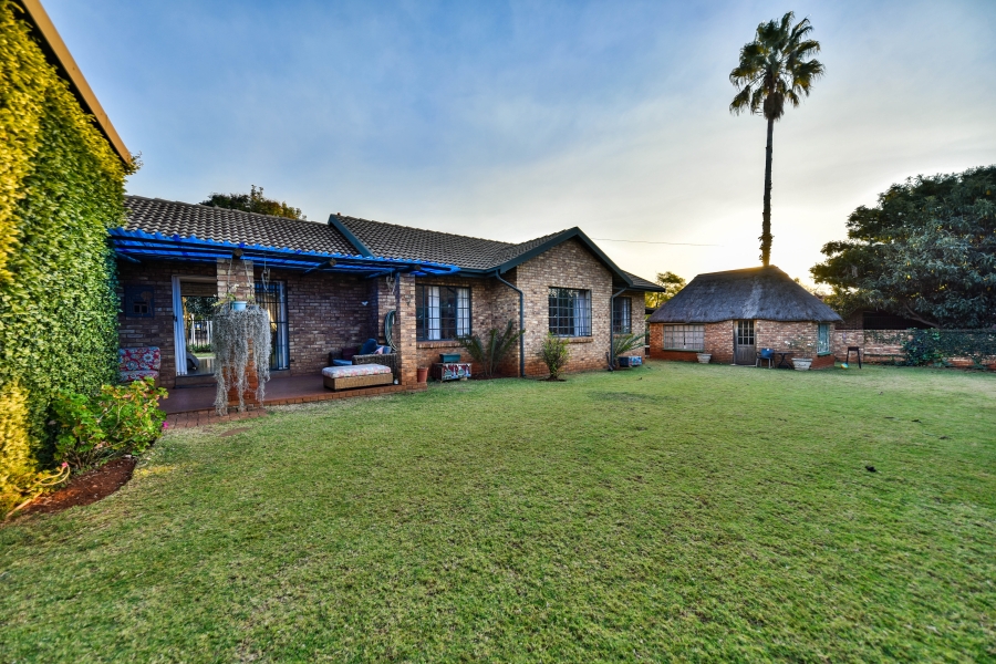 3 Bedroom Property for Sale in Garsfontein Gauteng