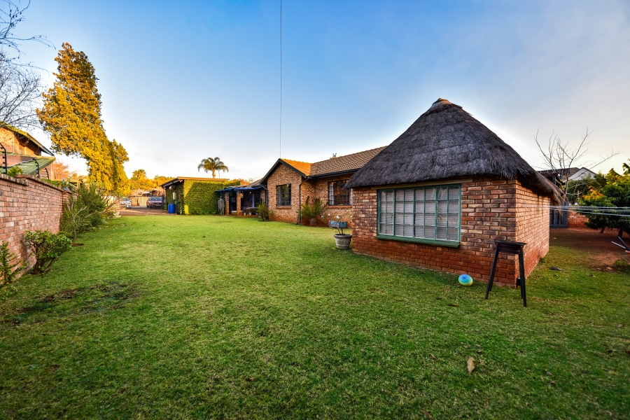 3 Bedroom Property for Sale in Garsfontein Gauteng