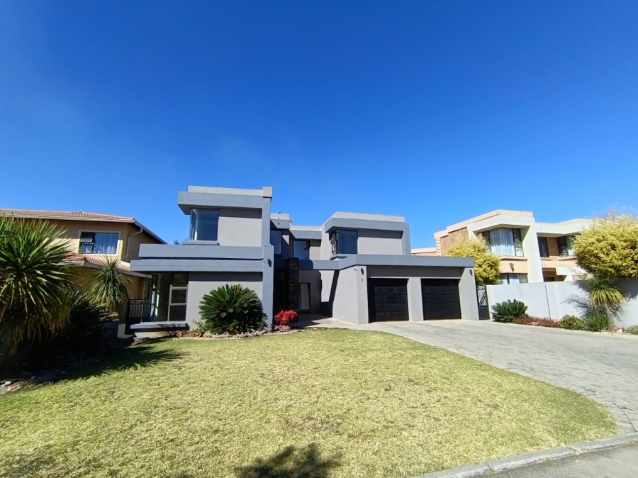 4 Bedroom Property for Sale in La Como Lifestyle Estate Gauteng