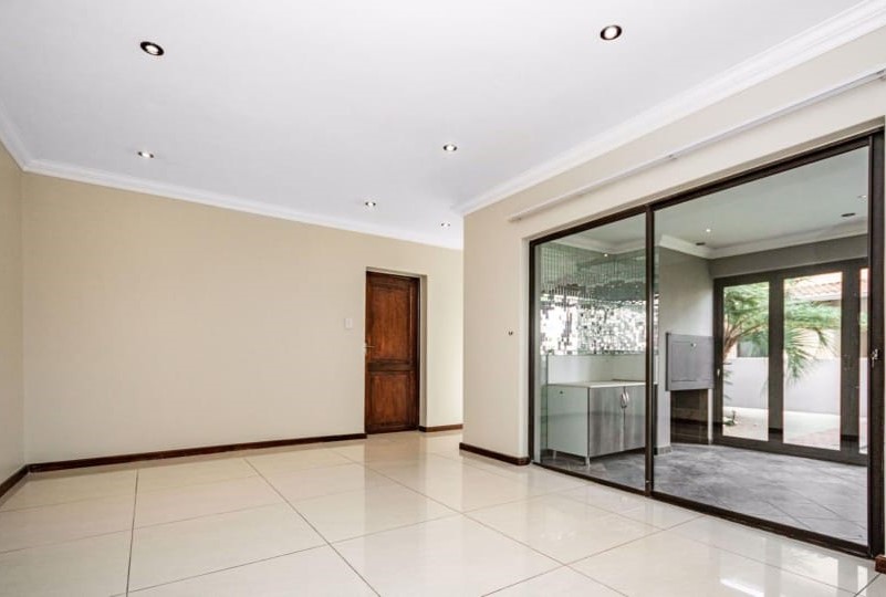 4 Bedroom Property for Sale in La Como Lifestyle Estate Gauteng