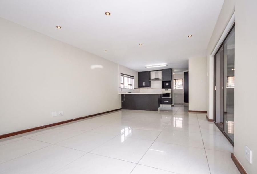 4 Bedroom Property for Sale in La Como Lifestyle Estate Gauteng